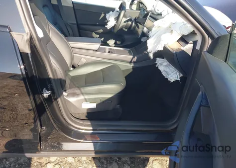 2022 Tesla Model Y Long Range Dual Motor All-Wheel Drive z USA, uszkodzony, nr VIN 7SAYGDEE0NA007100